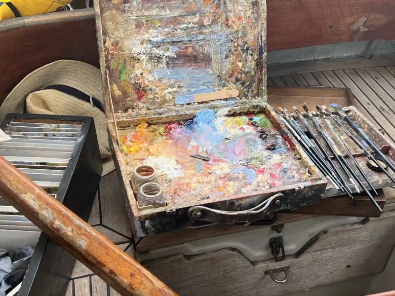 The painter’s palette and brushes